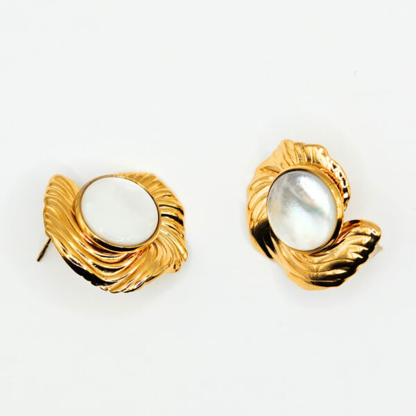 CAROLYNN Stud Earrings